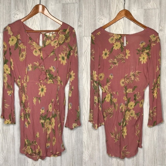 Hint of Blush Pink Floral Long Sleeve Dress NWT Large - Picture 1 of 10